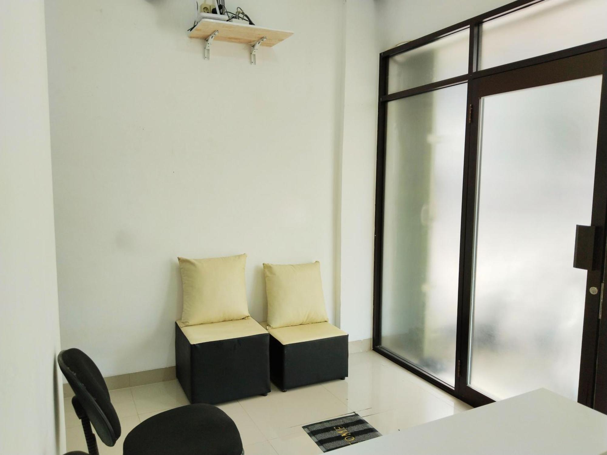 Hotel Themas 3*