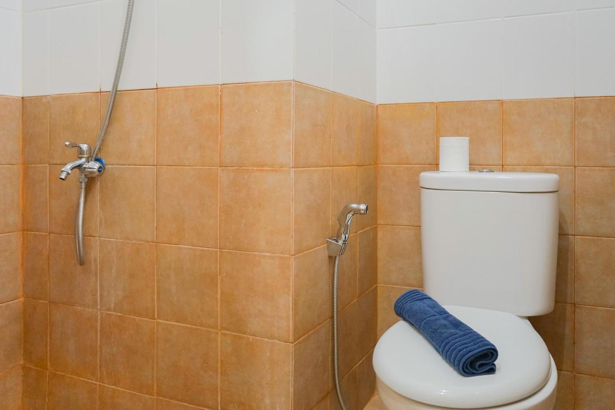Pangsapuri Cozy Pramuka Next To Mall By Travelio Jakarta