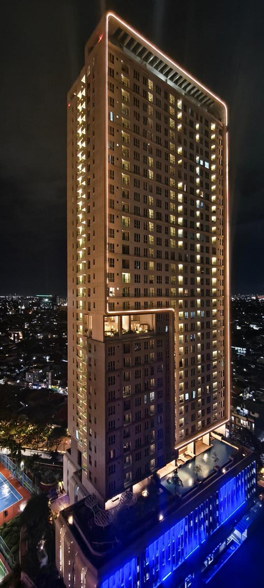 Grand & Spacious 2-bedroom Family Retreat Jakarta