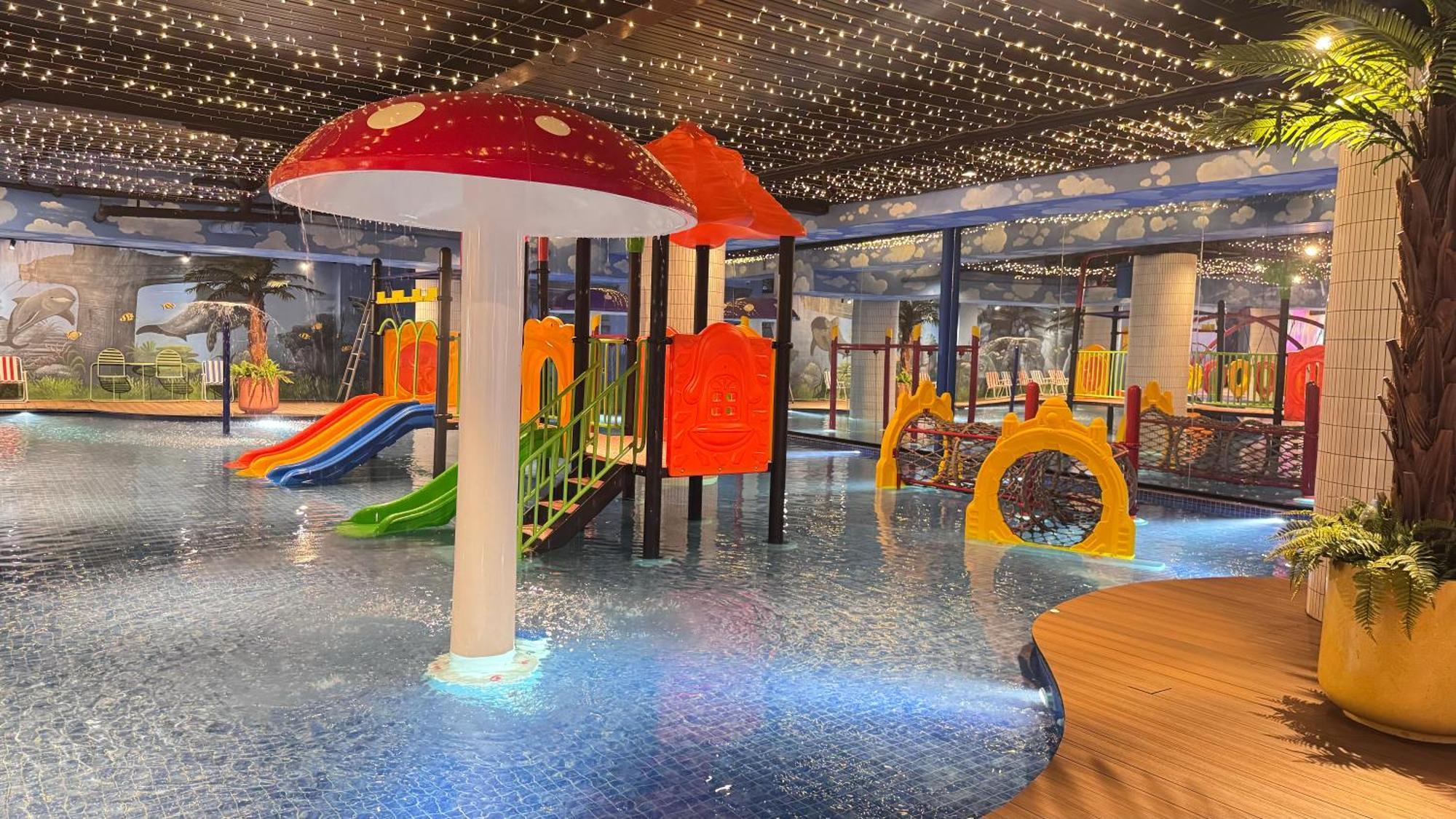 Resort Yellow Bee Cililitan Jakarta