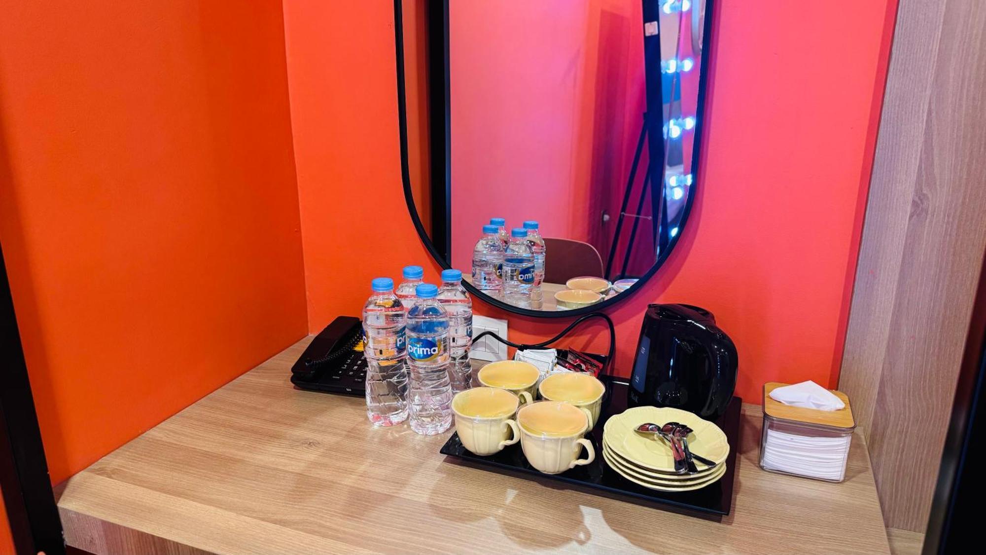 Yellow Bee Cililitan 4* Jakarta