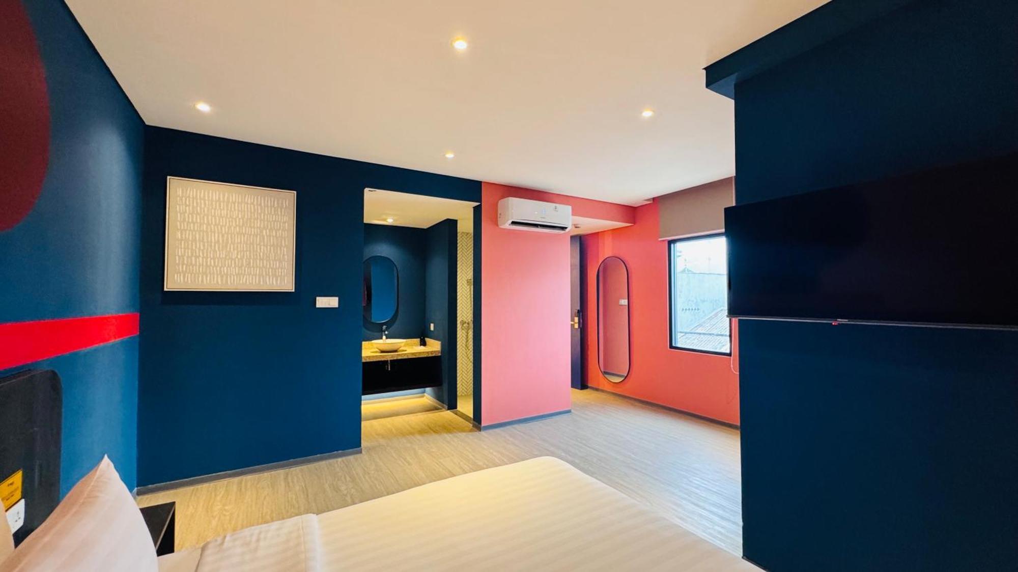 Yellow Bee Cililitan 4* Jakarta
