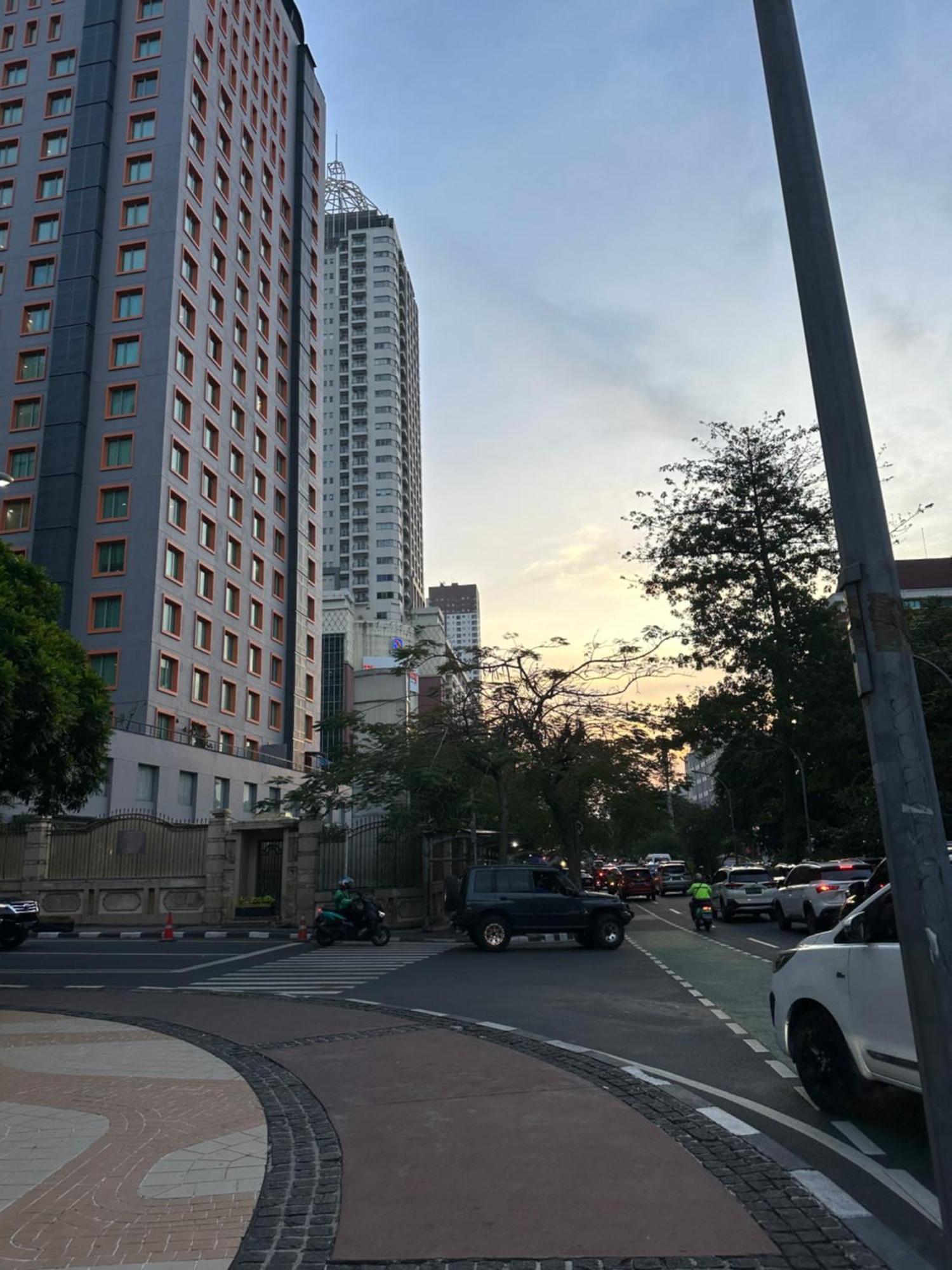 Stunning Comfy Spacious At The Heart Of Jakarta