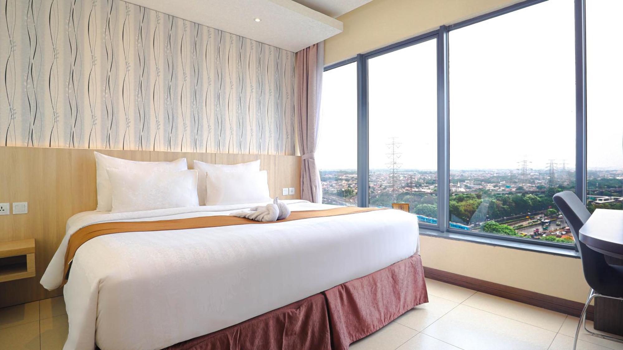 Khách sạn Vasaka Managed By Dafam 4*