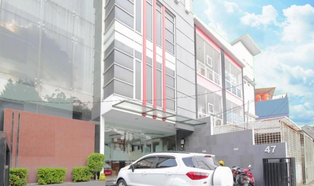 Hotel Super Oyo Capital O 90056 Kebon Kacang 9 Jakarta