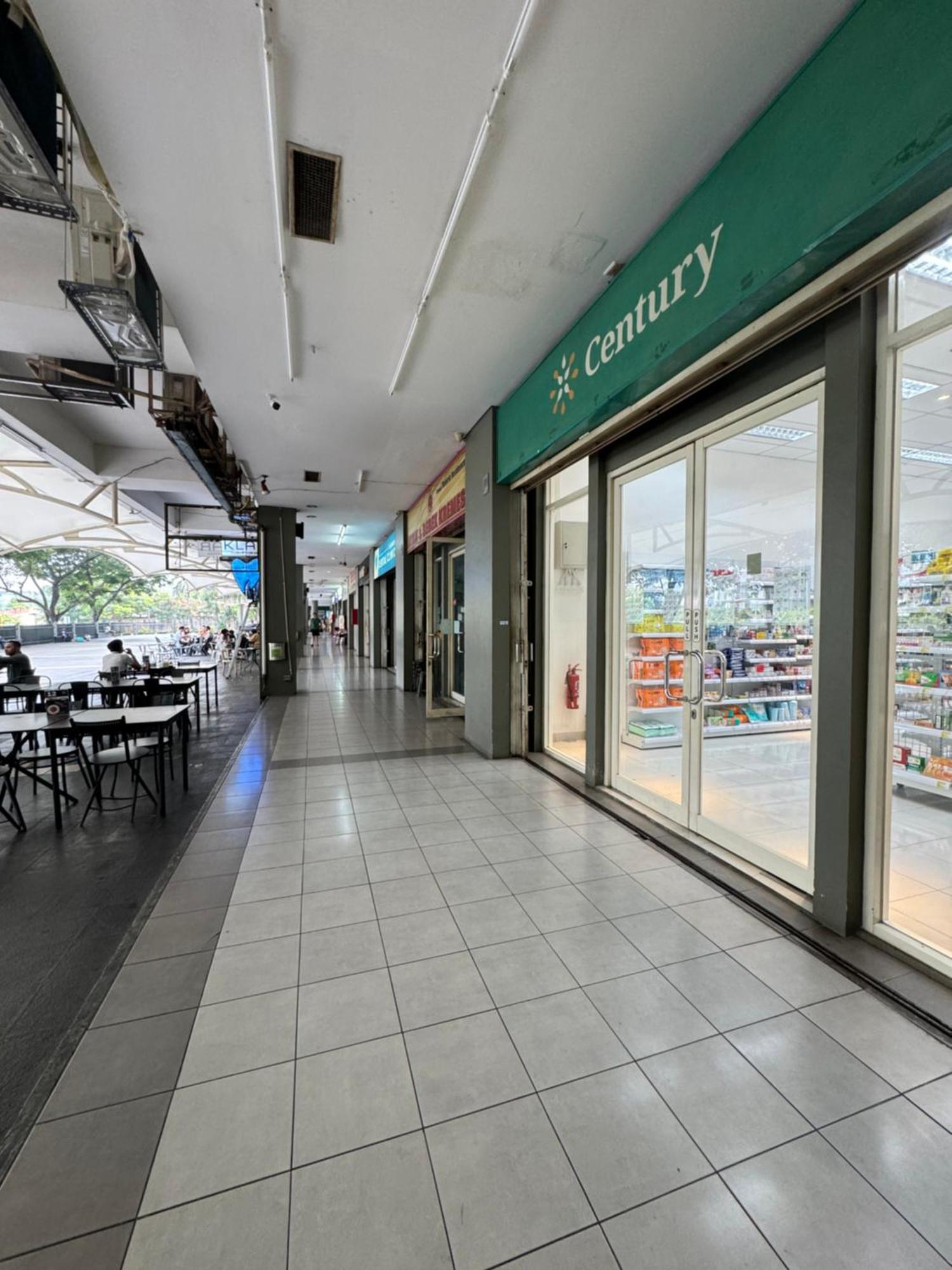 Stunning Comfy Spacious At The Heart Of Jakarta