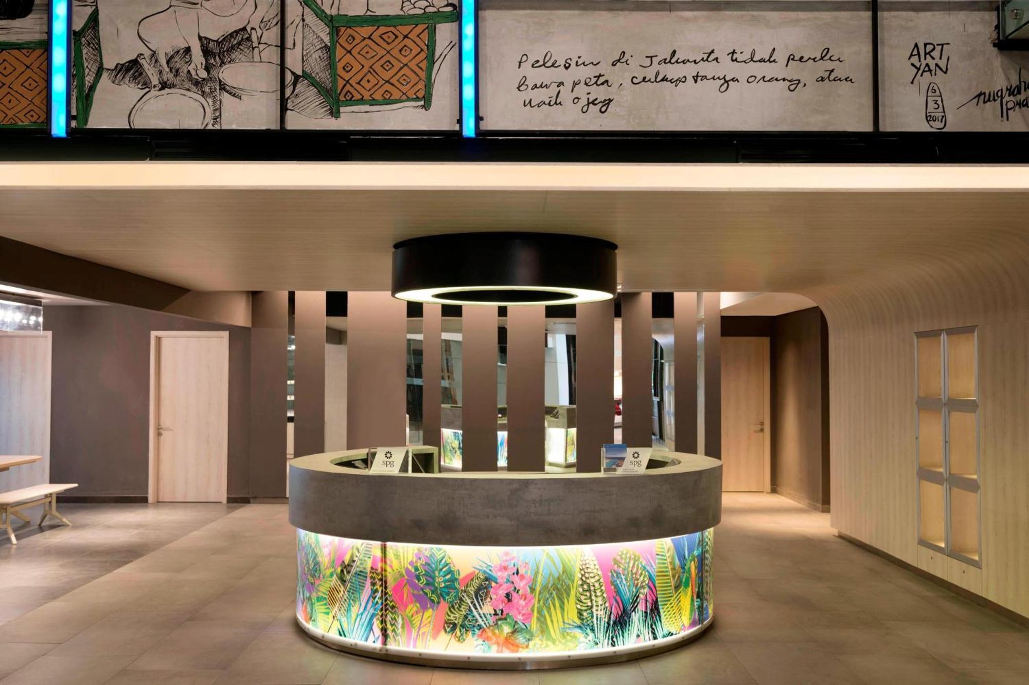 Hotel Aloft Wahid Hasyim Jakarta