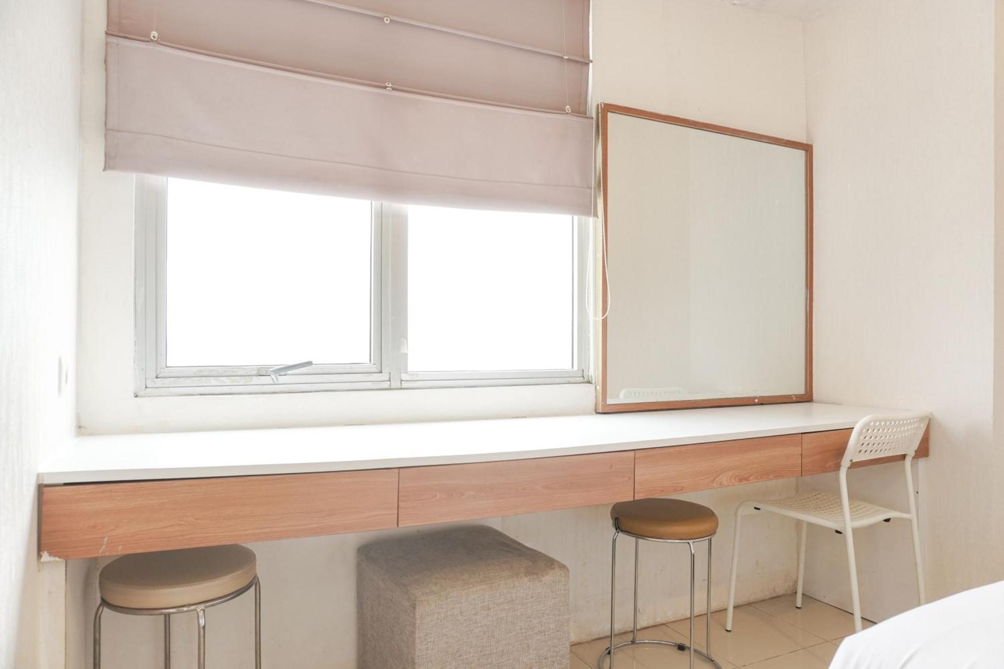 Elegant And Comfy 2br Above Mall At Bassura By Travelio Apartment