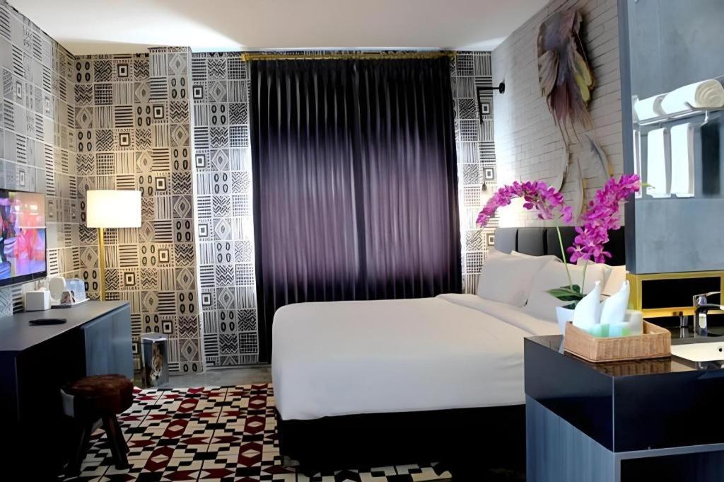Couleur Cengkareng Hotel