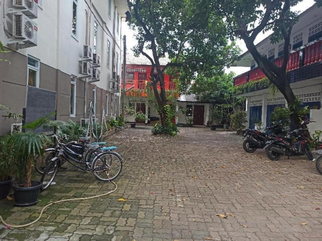 Oyo 3922 Wisma Minongga Hotel 2*