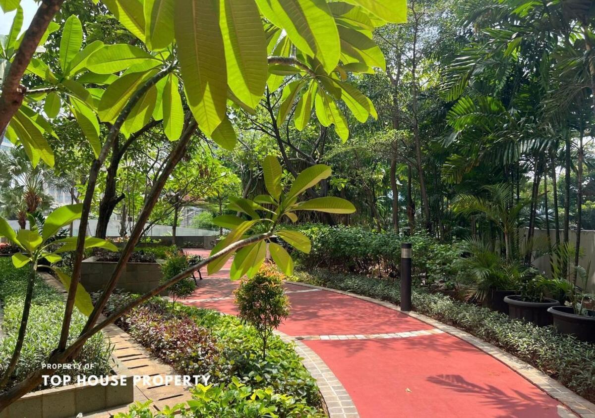 Apartment 2 Bed Casa Grande Mall Kota Kasablanka - Travelibu