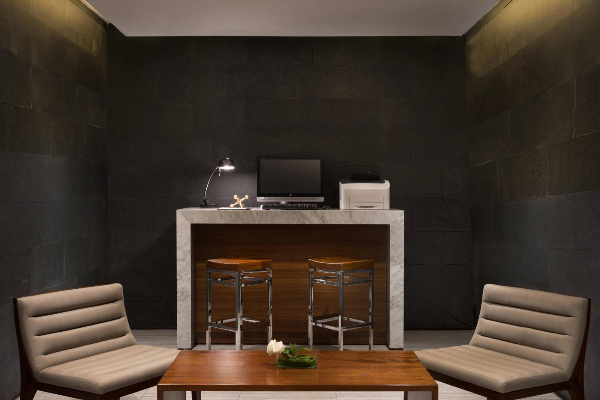 Four Points By Sheraton Thamrin