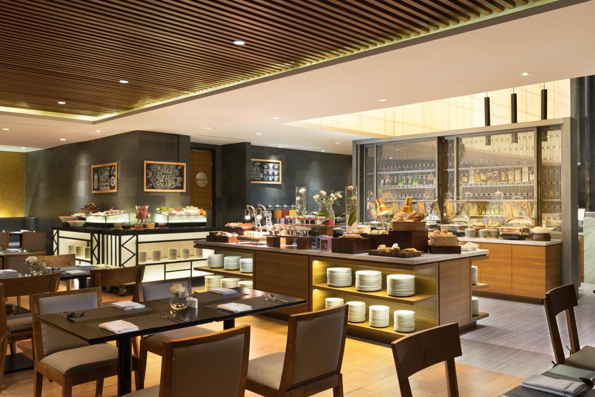 Four Points By Sheraton Thamrin Hotel 4*