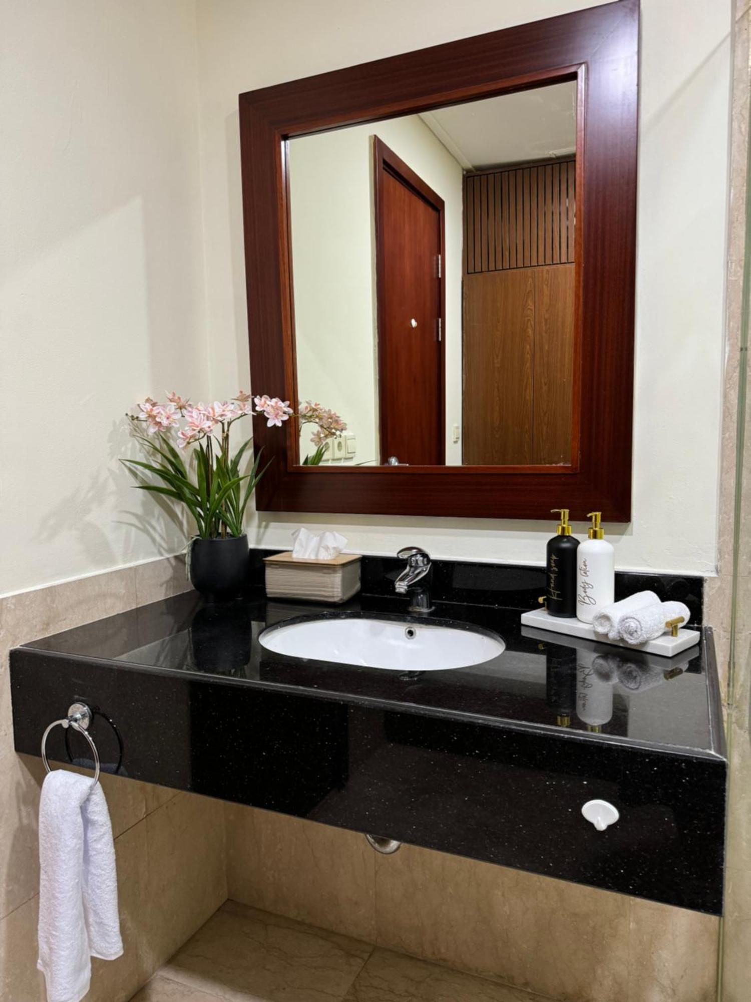 Apartment Two Bedrooms, Two Bathrooms, Fully Furnished, Executive *