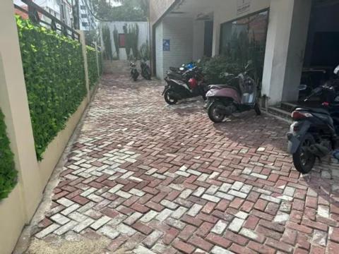 Aurora Regency *