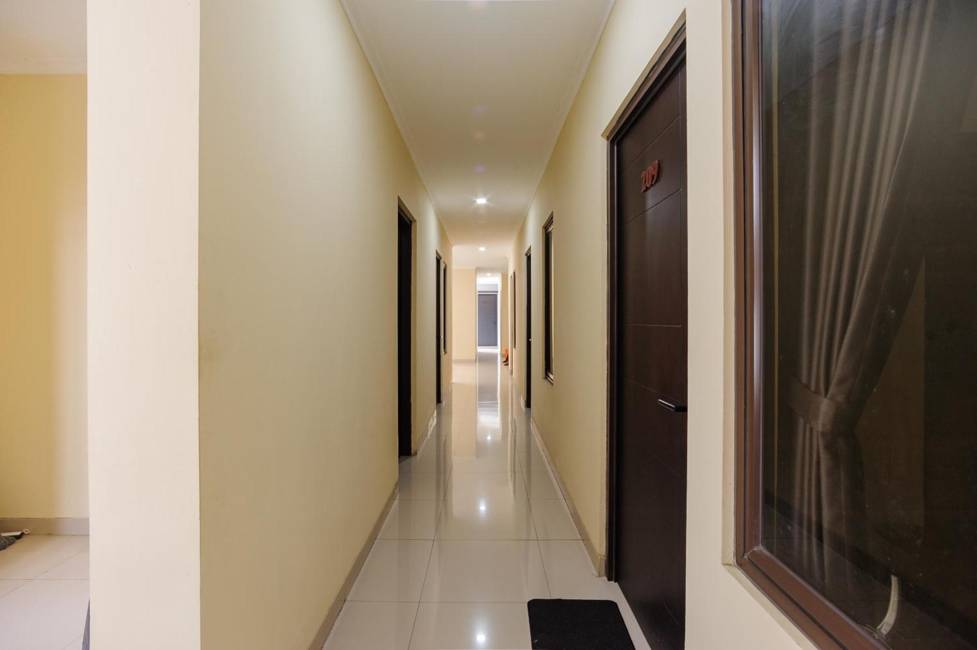 Hotel Reddoorz Near International Velodrome 2*