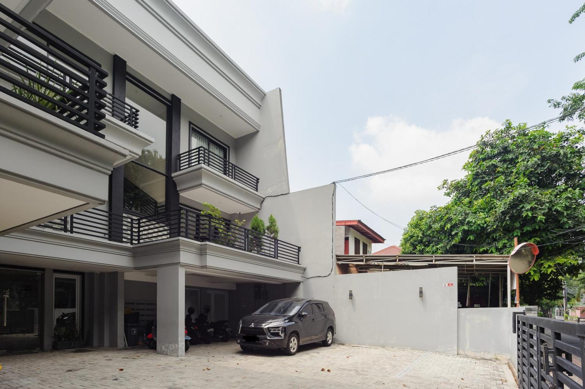 Hotel Reddoorz Near International Velodrome