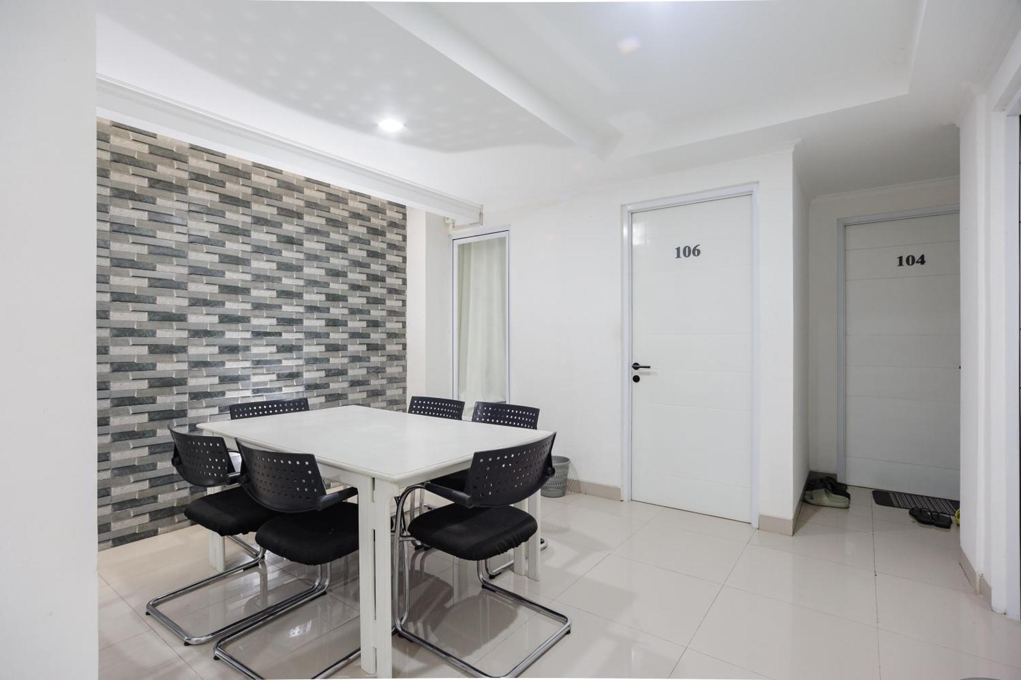 Reddoorz Near International Velodrome Jakarta