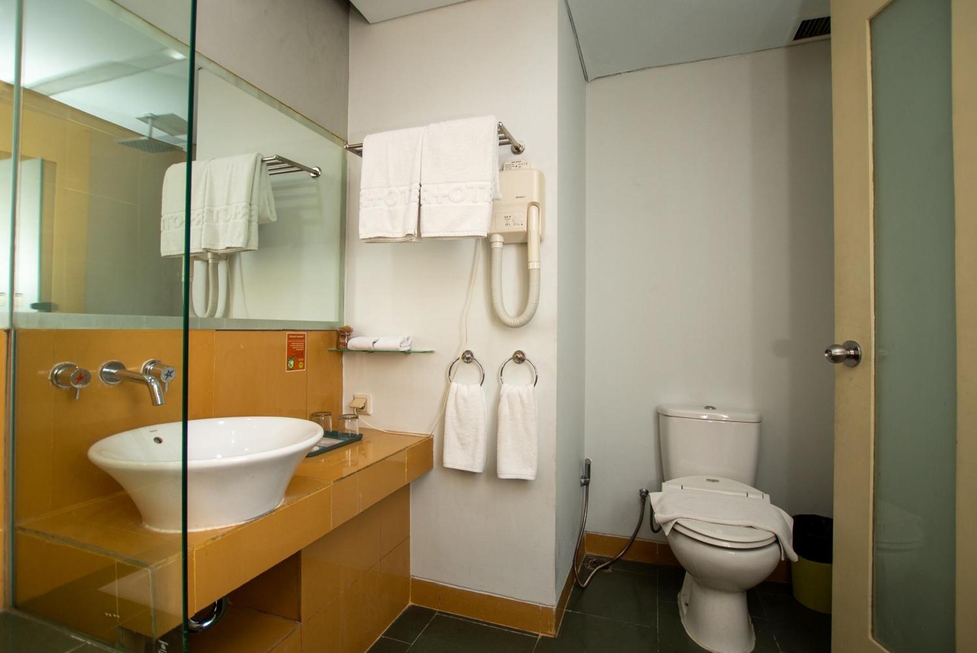Sparks Life Jakarta, Artotel Curated 4*