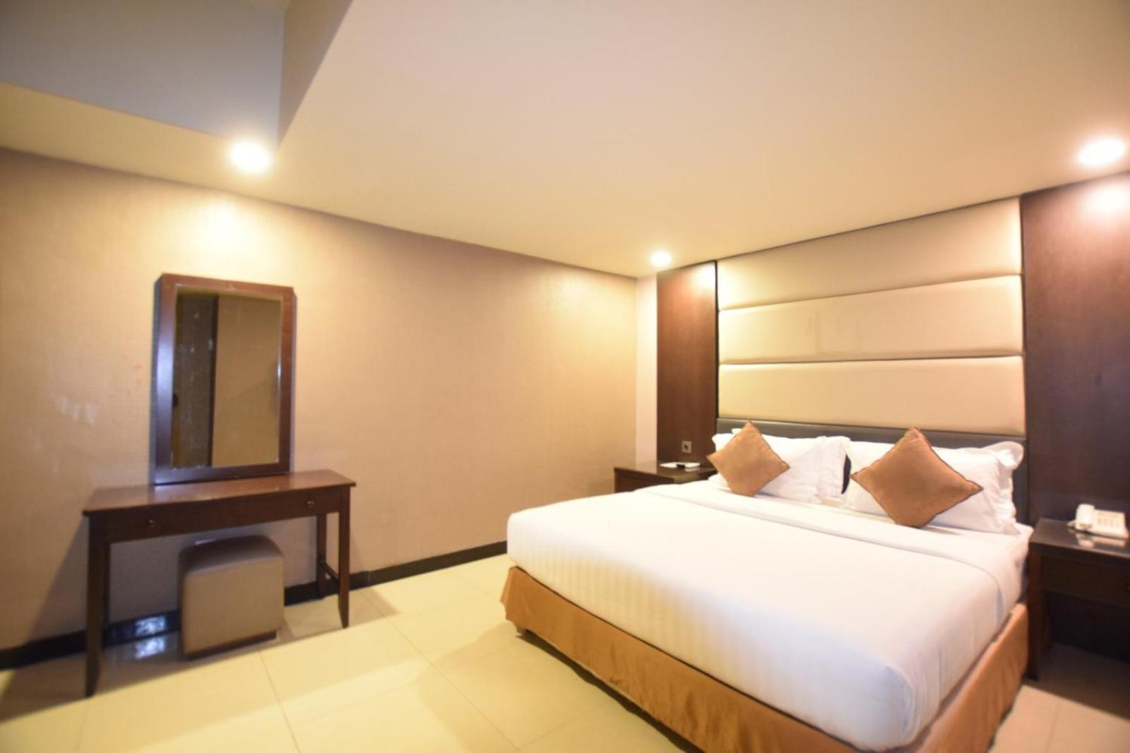Grand Paragon 4*