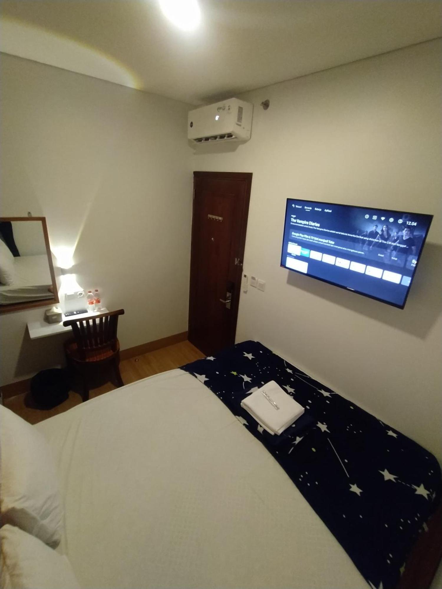 Capsulehotel Senayan *