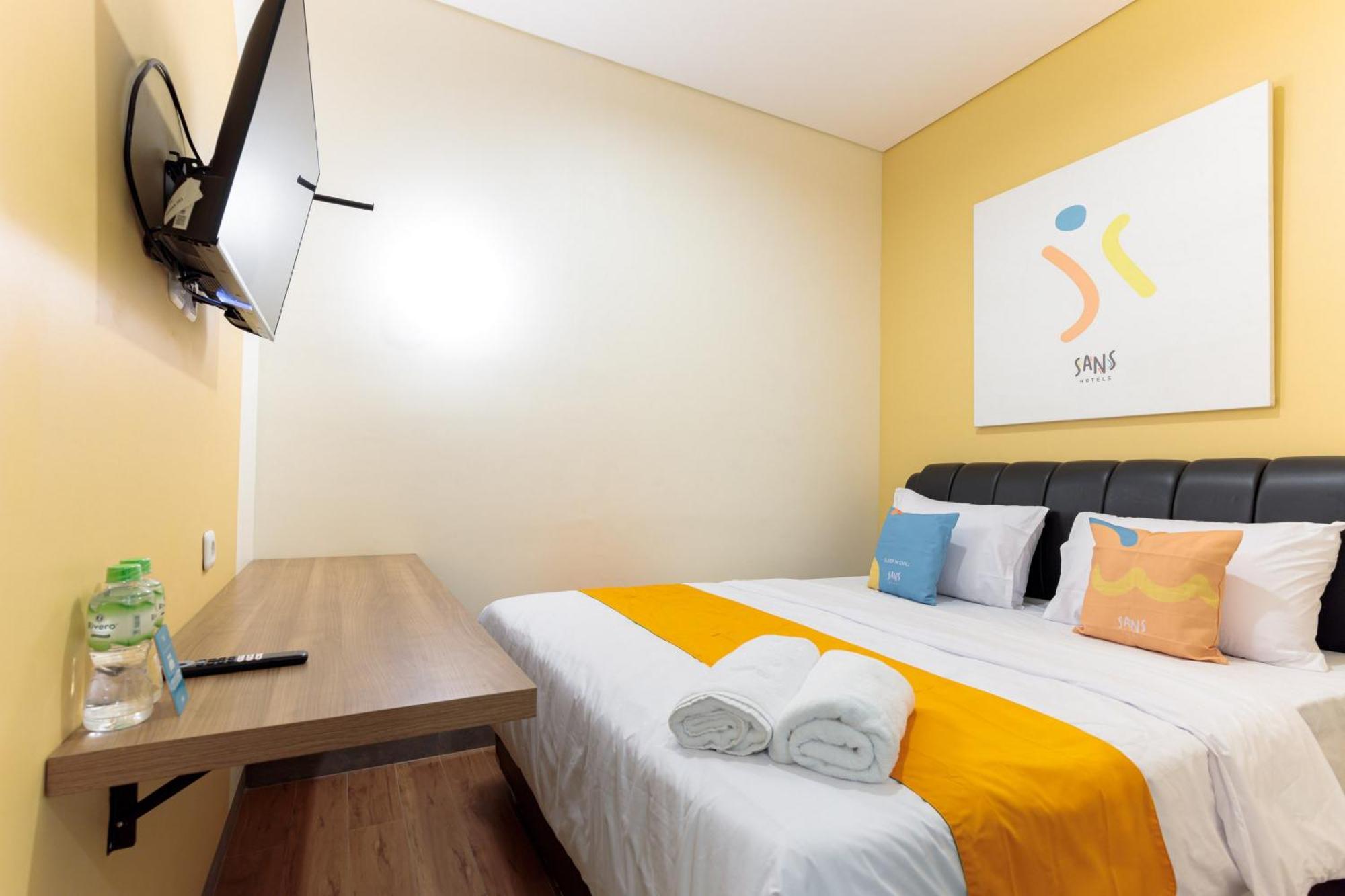 Sans Kelapa Gading Hotel 3*