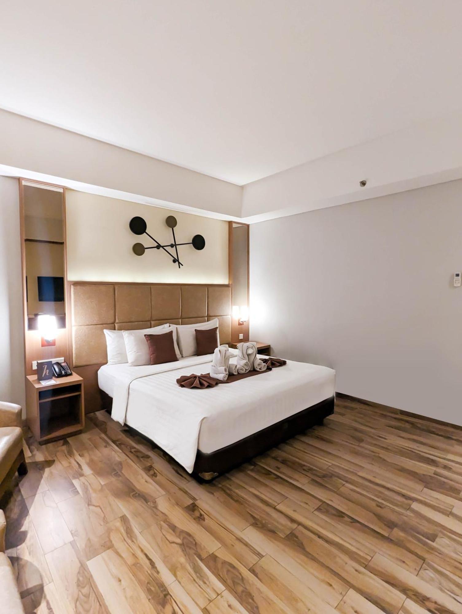 Horison Ciledug Hotel