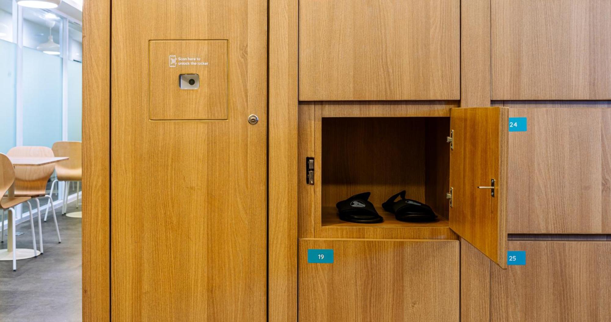 Capsule hotel Bobopod Thamrin,