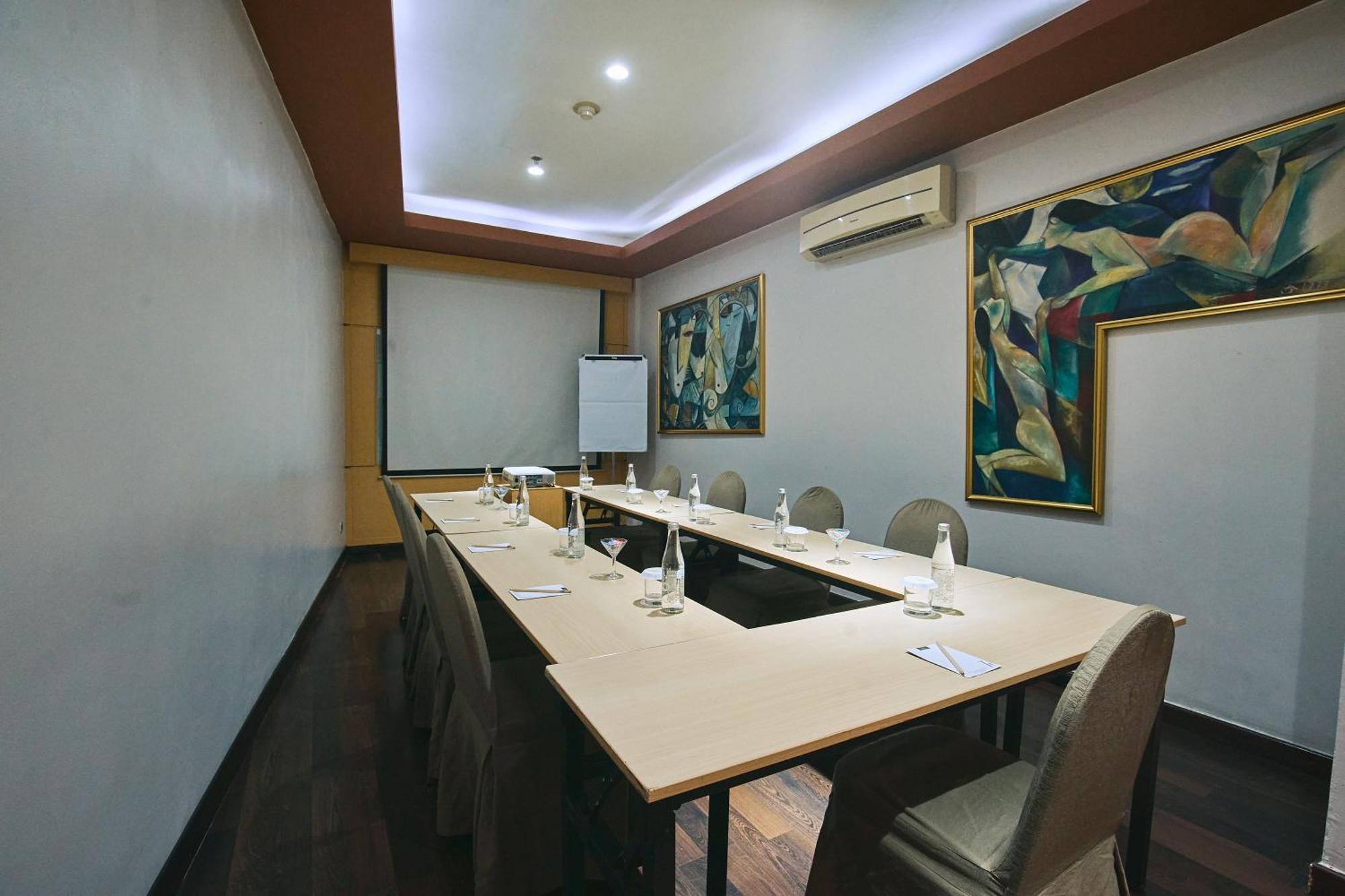 Horison Arcadia Wahid Hasyim Jakarta