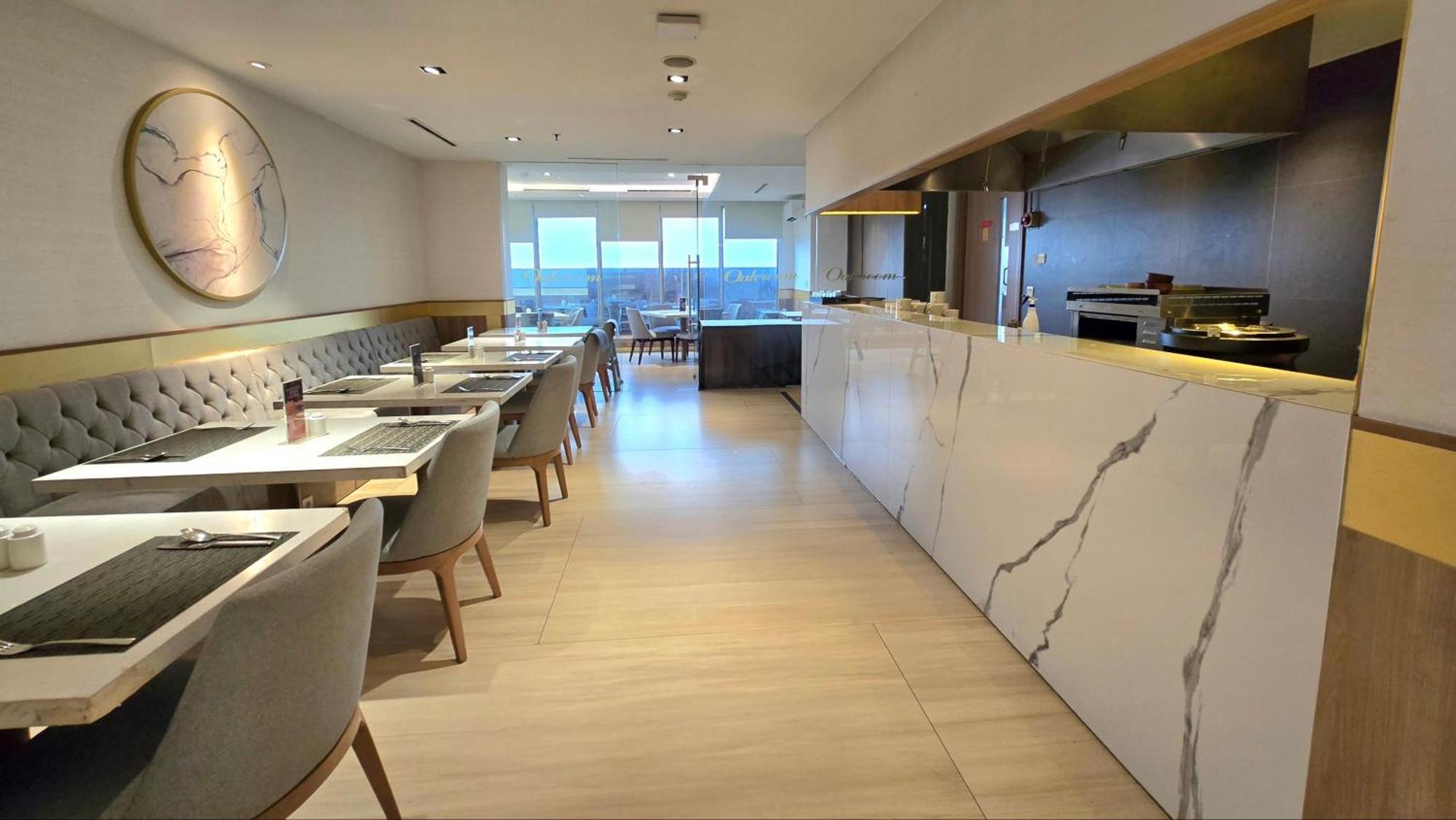Sea View With Bridge At Gold Coast Pik High Floor Apartment *