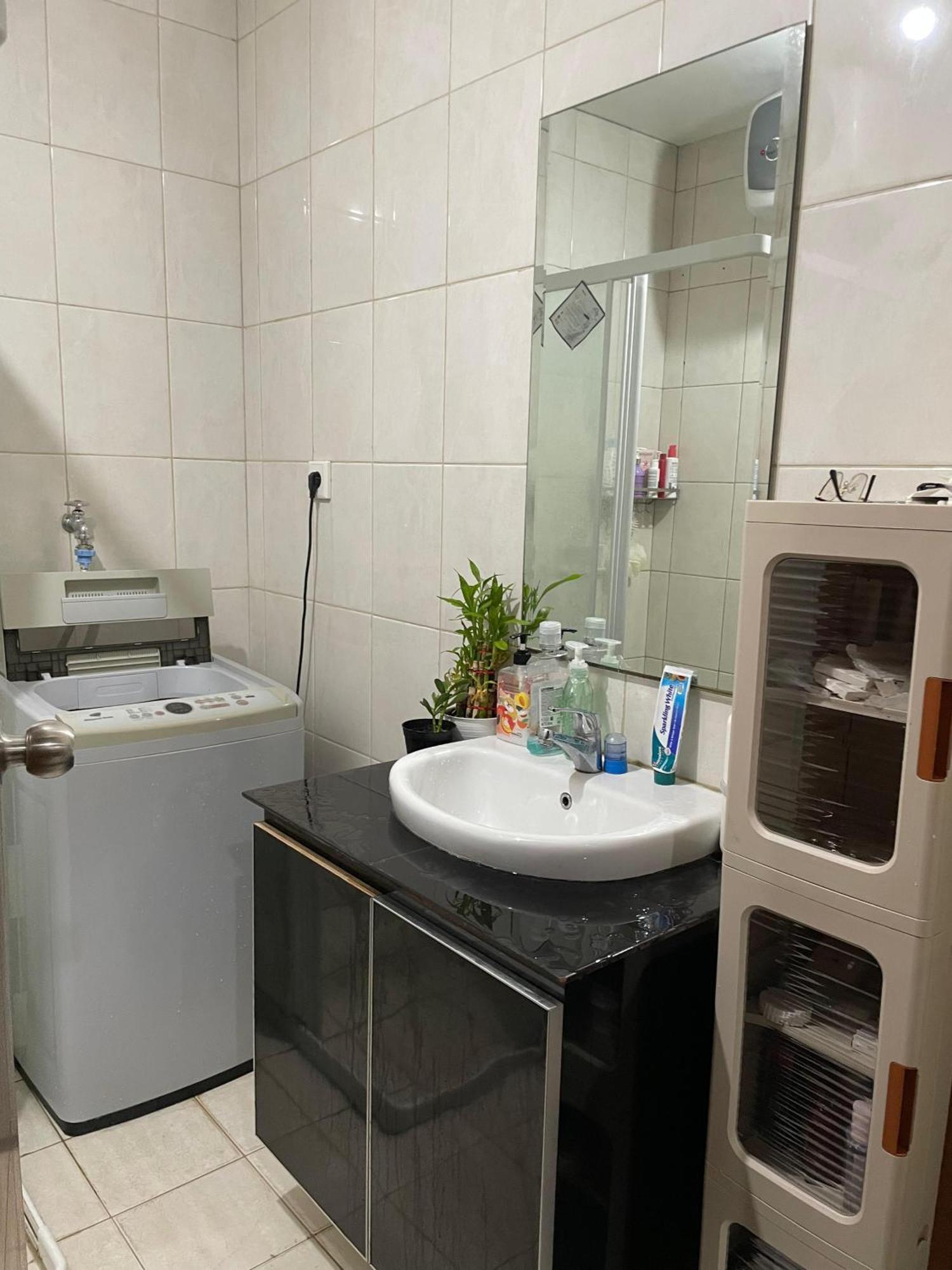 1br Thamrin Executive With Netflix, Rooftop Pool, Jacuzzi, Sauna, Gym, 5mins Walk To Grand Indonesia Apartment Jakarta