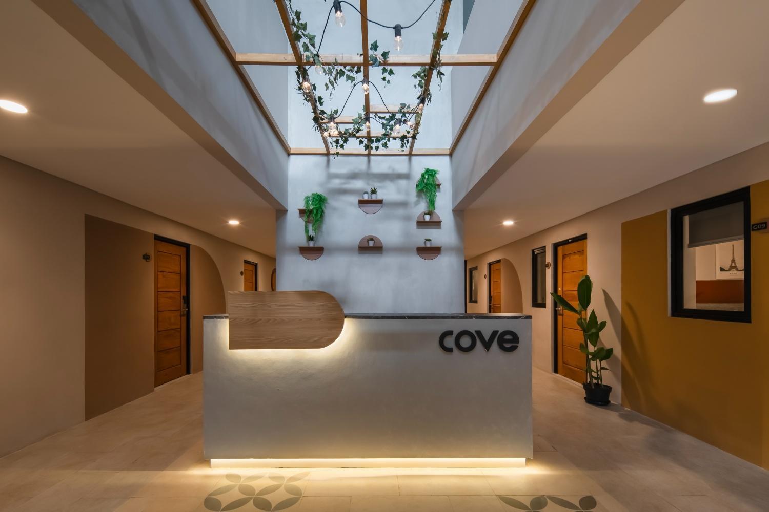 Cove Urbanier Aparthotel