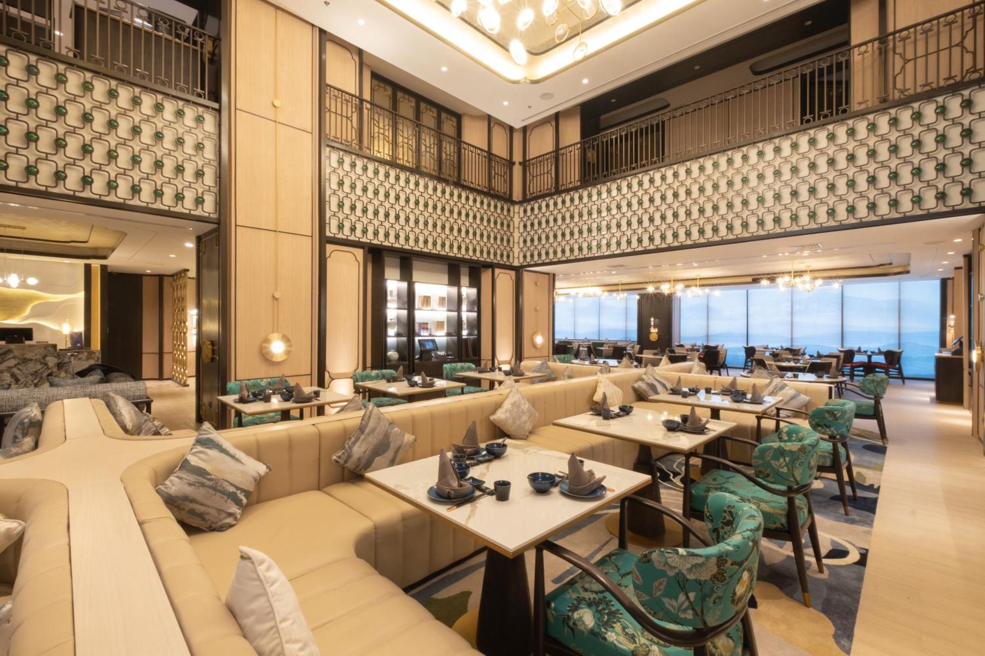 Sari Pacific Jakarta, Autograph Collection 5*