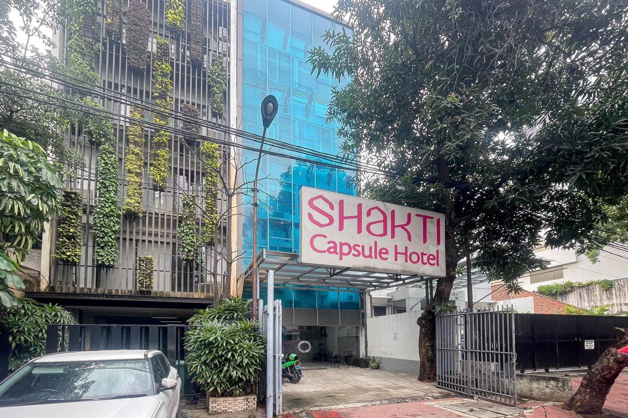 Reddoorz Capsule At Batu Tulis Hotel Jakarta