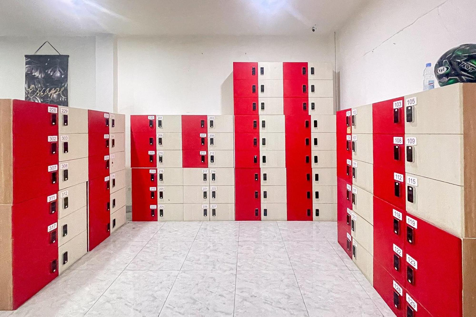 Hotel Reddoorz Capsule At Batu Tulis