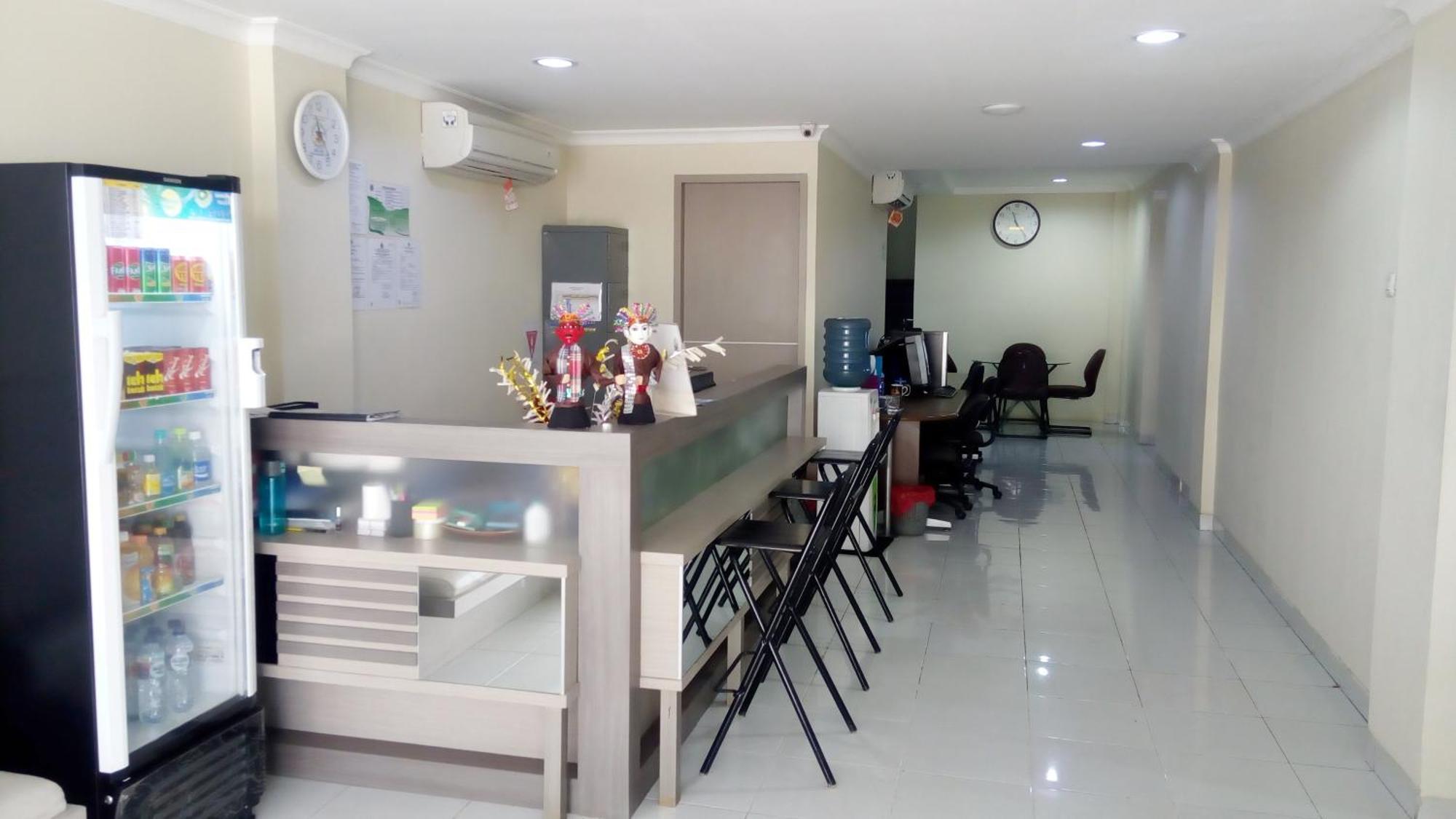 Hotel Ethan Cilincing Plaza