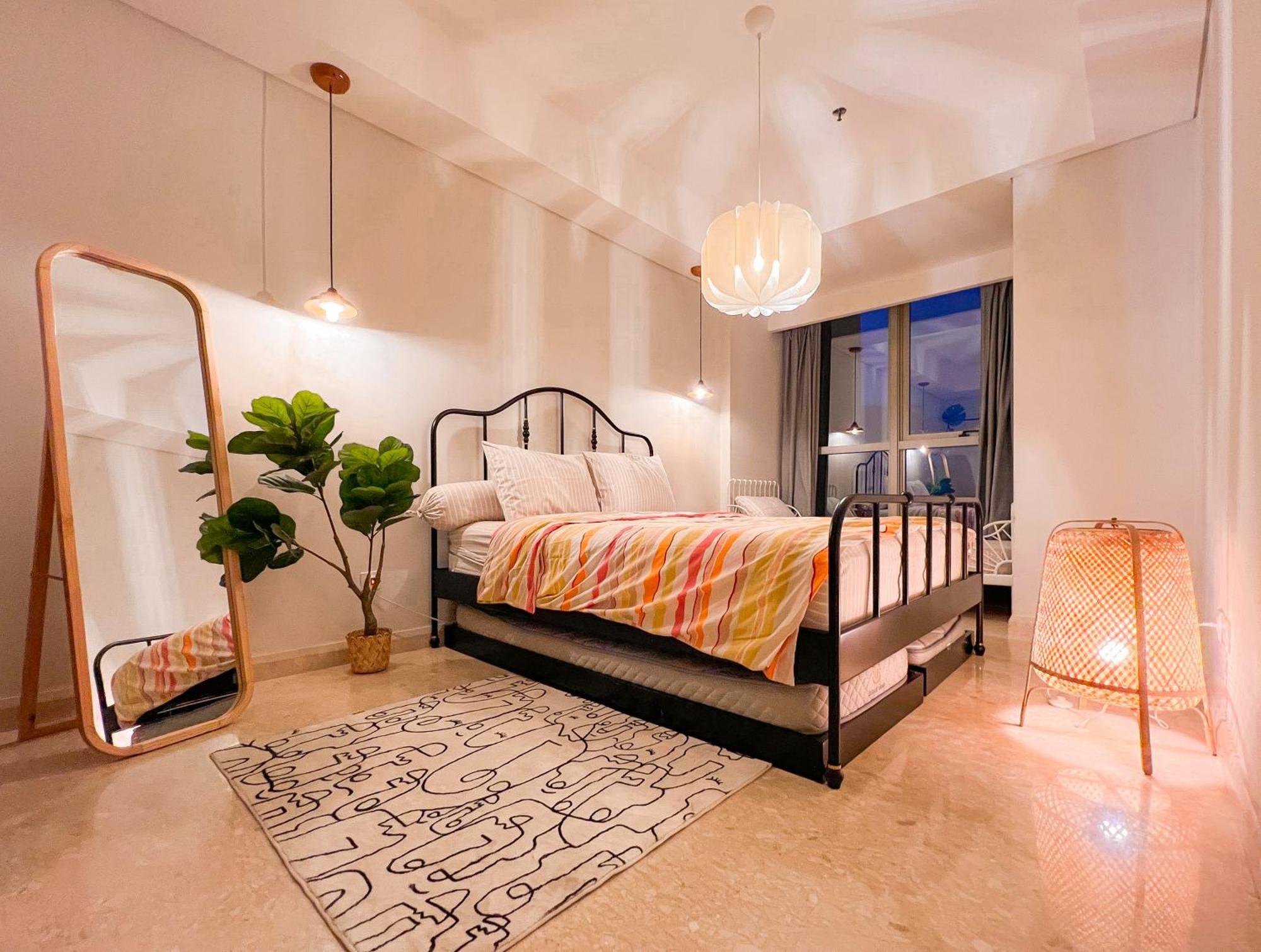 Gold Coast Pik By Host Jess *