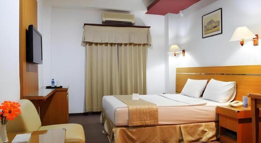 Puri Mega 3* Jakarta