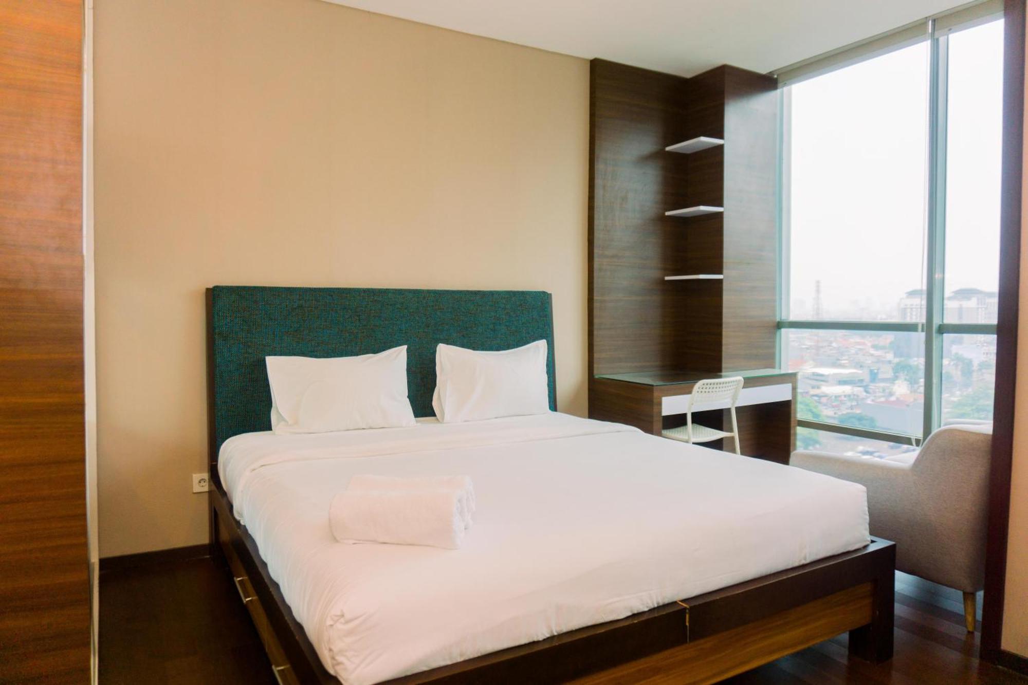 Homey And Minimalist At Gp Plaza By Travelio Apartment Jakarta