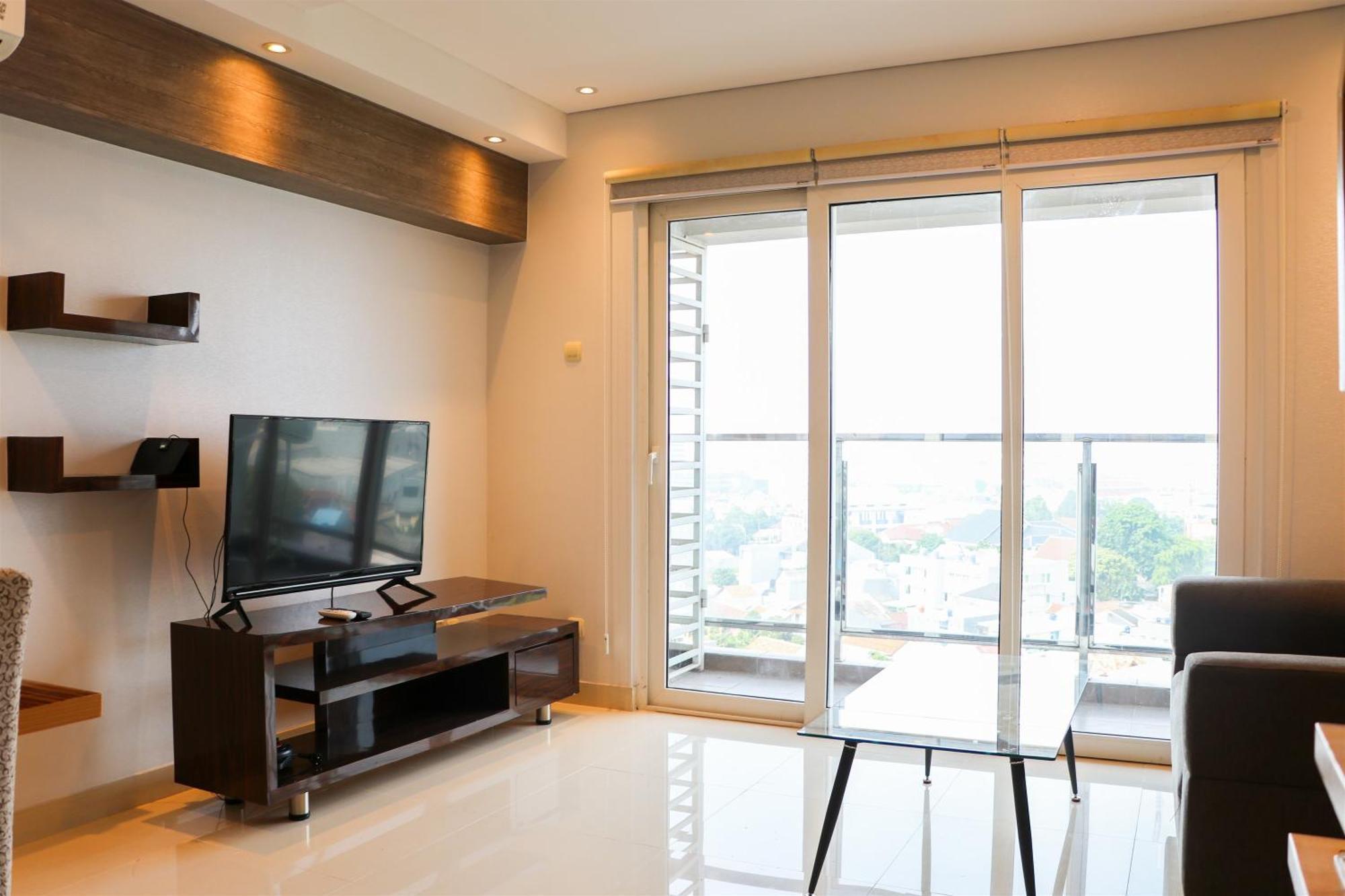 2br At Maqna By Travelio Jakarta