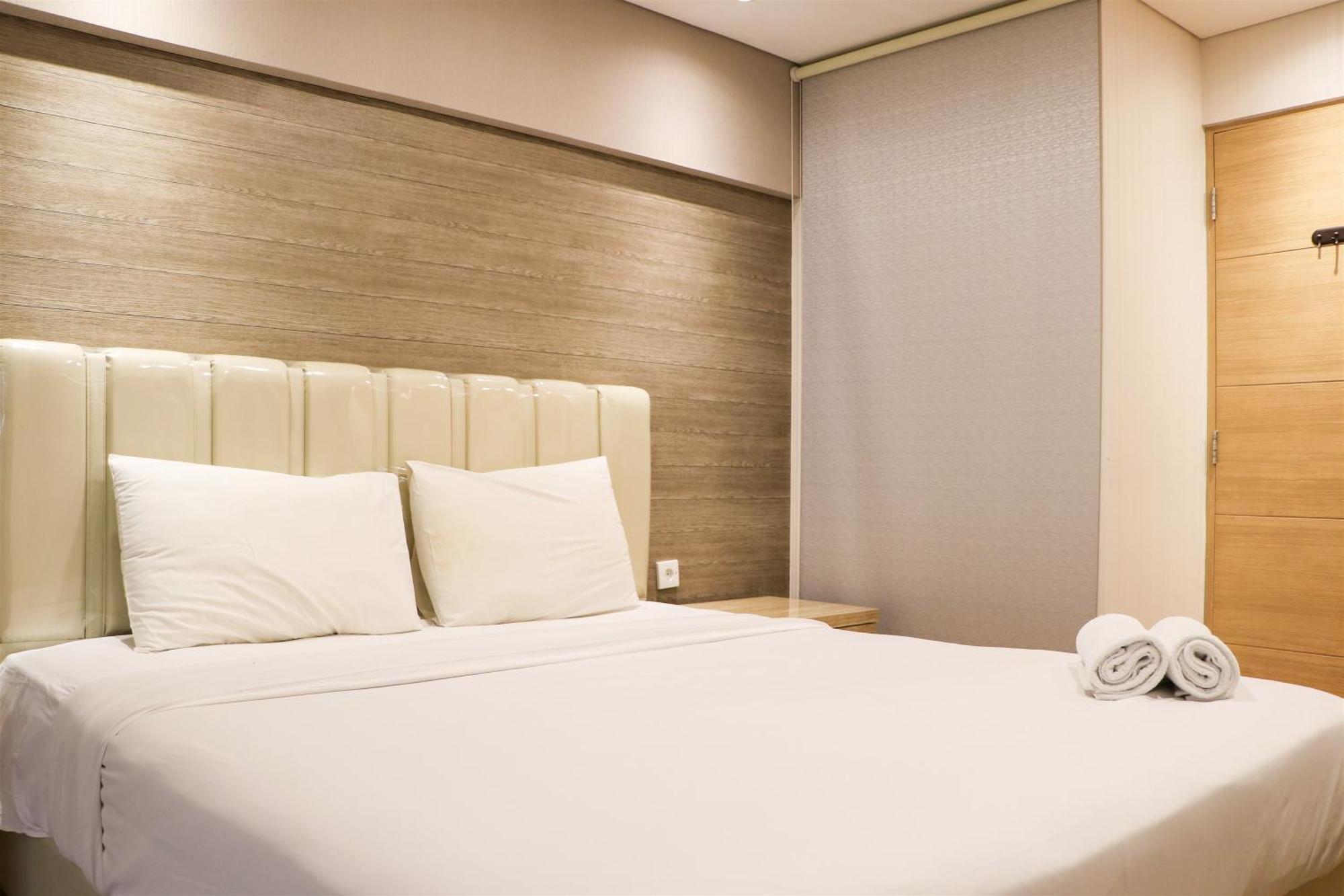 2br At Maqna By Travelio * Jakarta