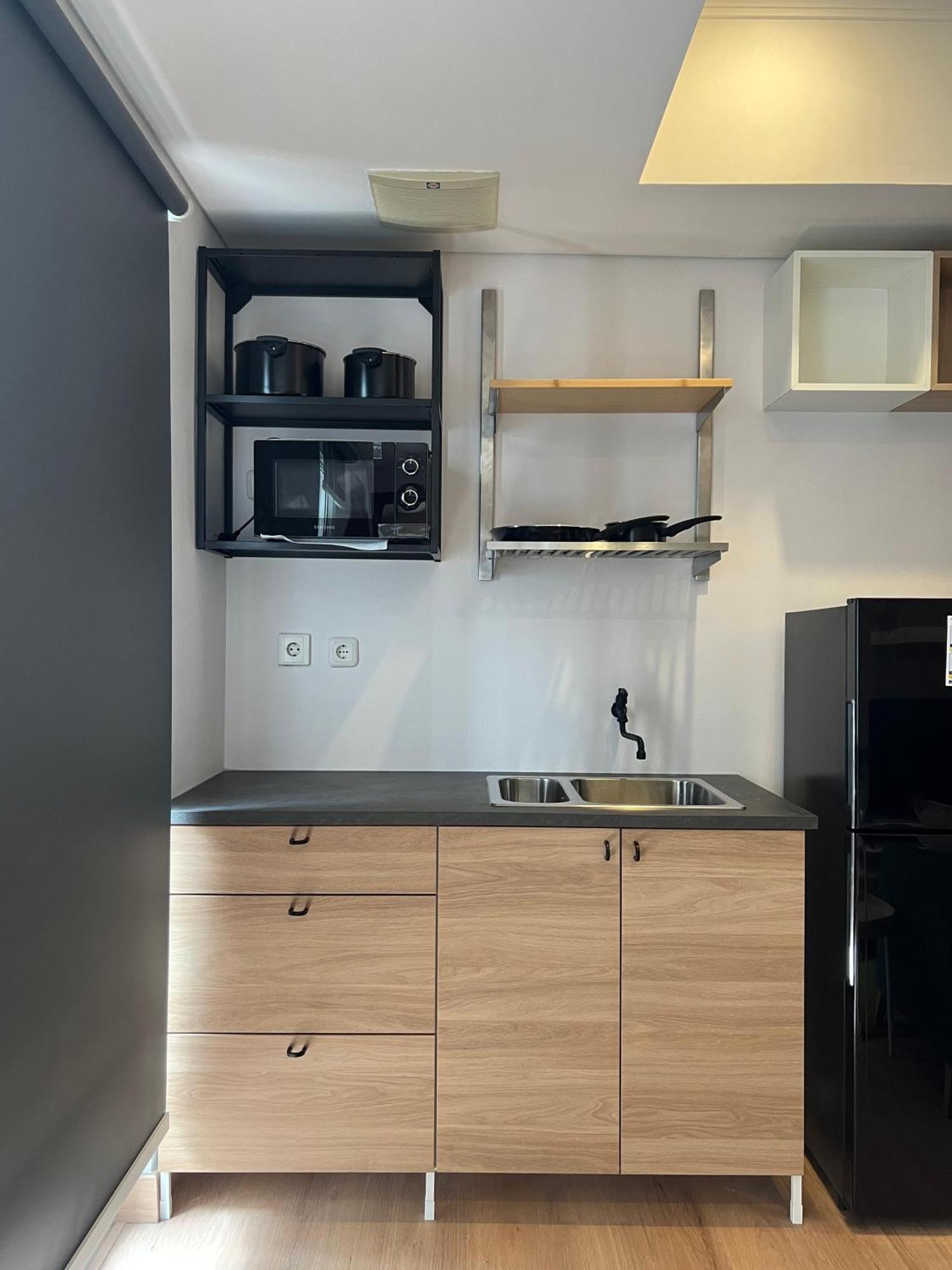 Apartment Royal Deluxe & Private - West Jakarta