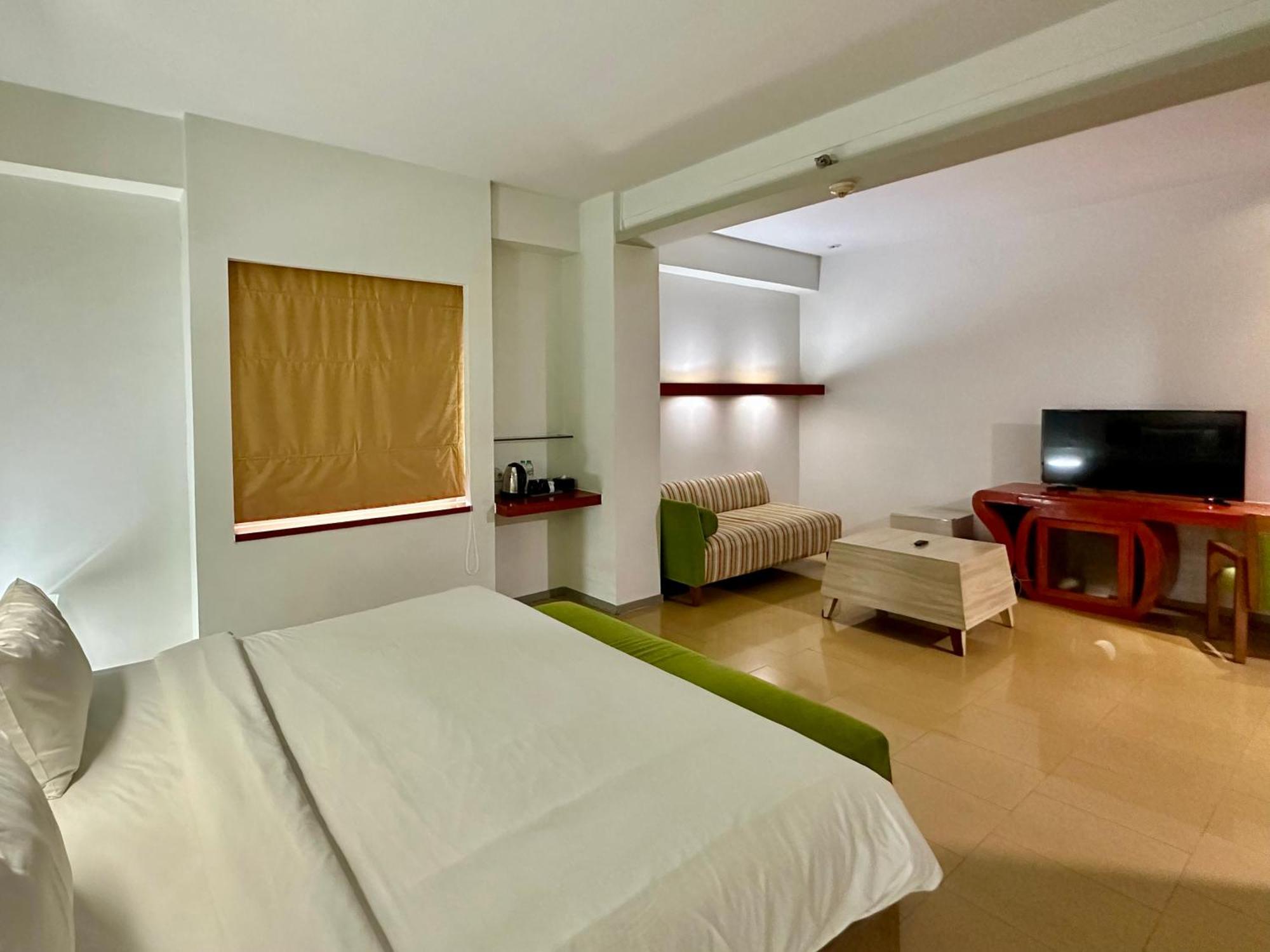 Sparks Life Jakarta, Artotel Curated Hotel Jakarta