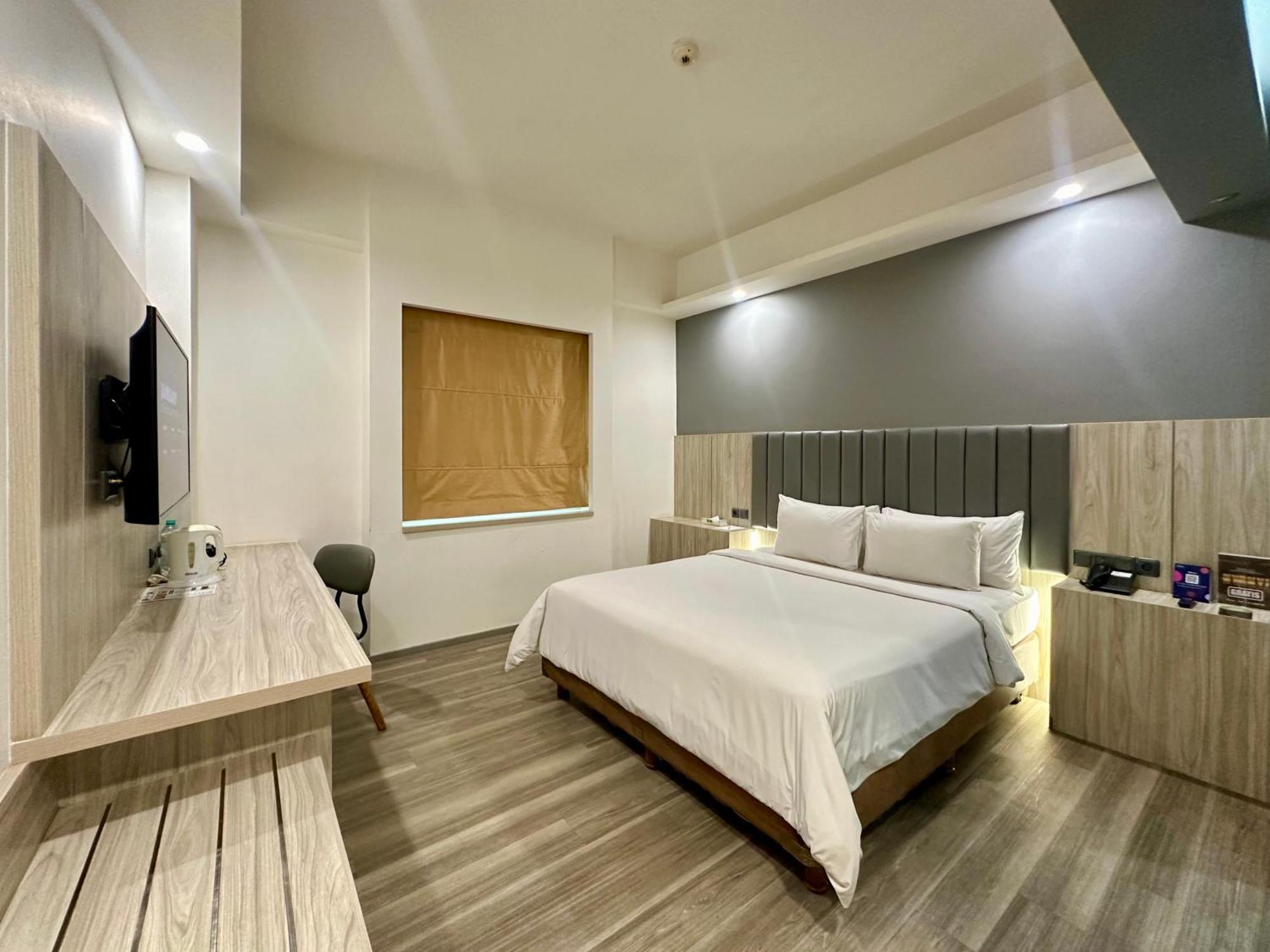 Sparks Life Jakarta, Artotel Curated