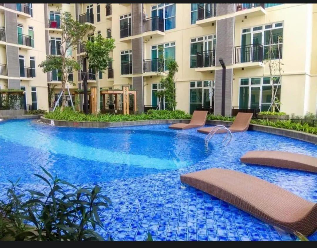 Puri Orchard Lani's Transit Jakarta