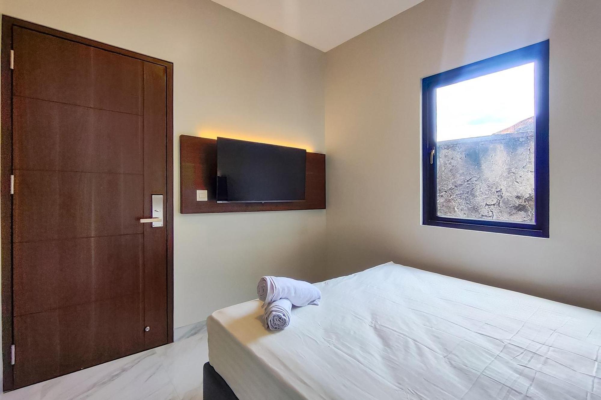 Hotel Urbanview Syariah Senen