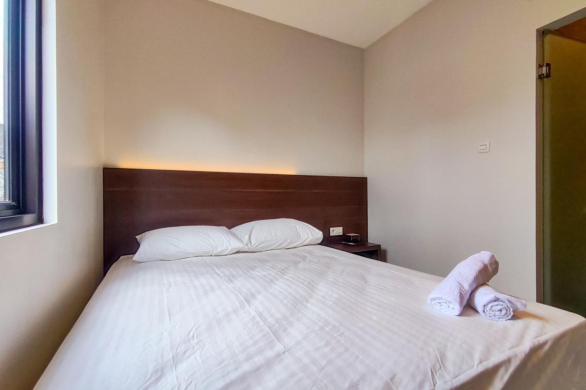 Urbanview Syariah Senen 3* Jakarta
