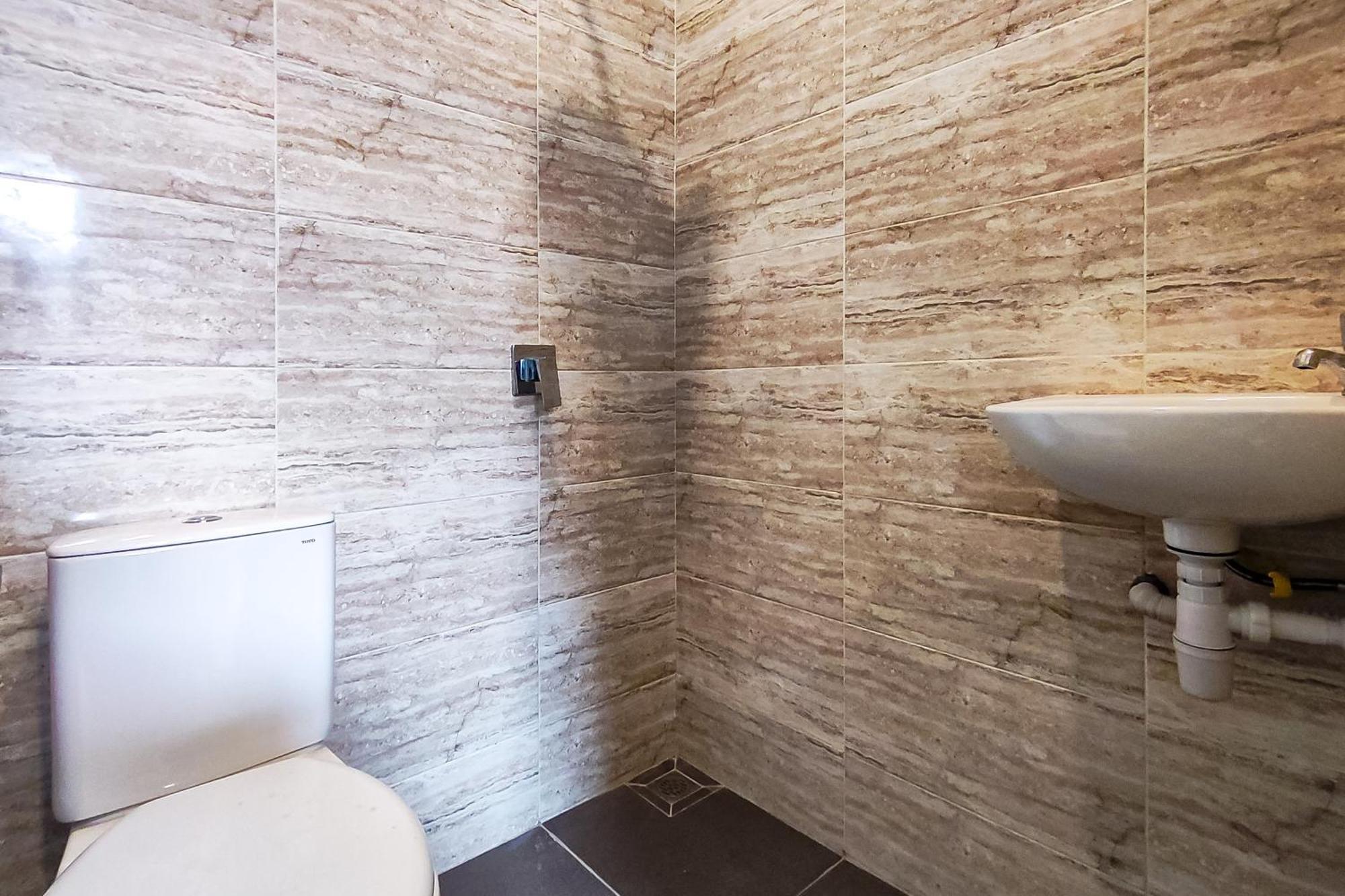 Urbanview Syariah Senen 3* Jakarta