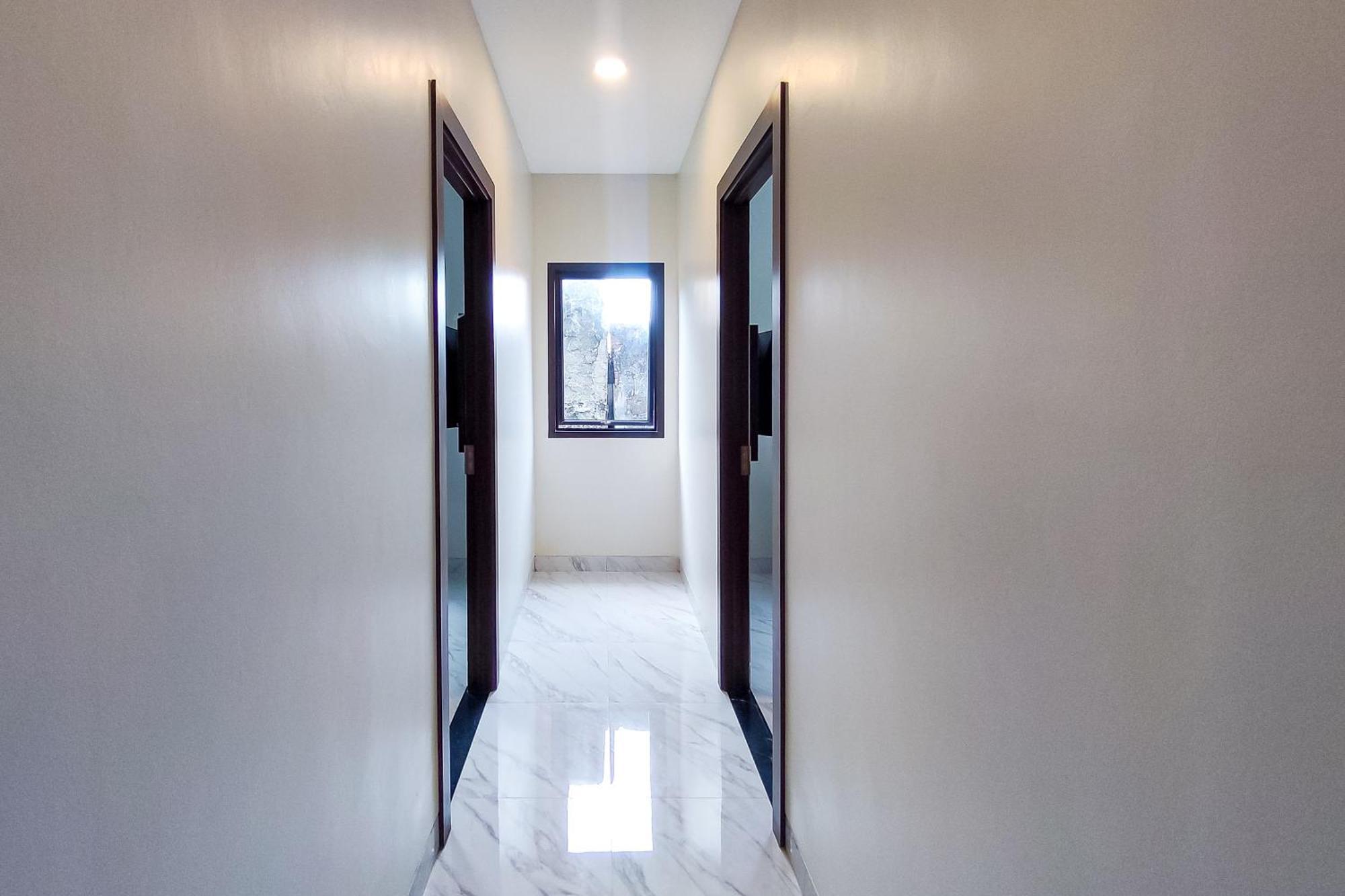 Hotel Urbanview Syariah Senen