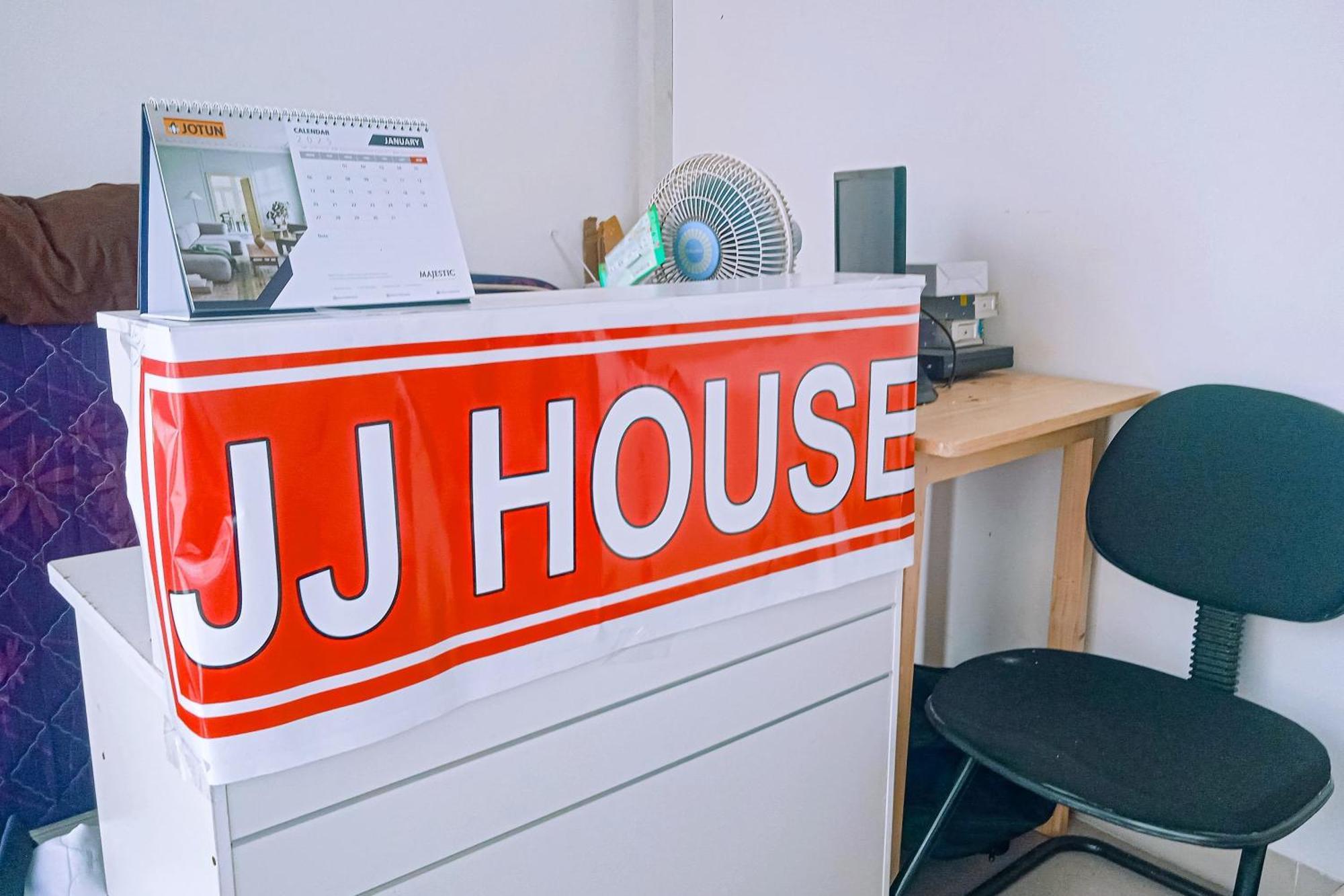 Hotel Jj House Mitra Reddoorz 2*